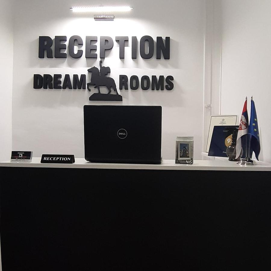 Apartments & Dream Rooms Ni 외부 사진